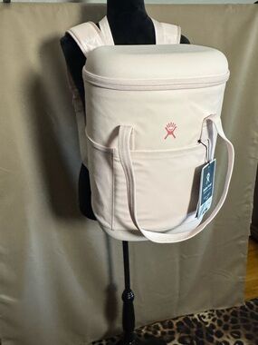 NEW Hydro Flask 20L Soft Cooler Carry Out Pack - Blush